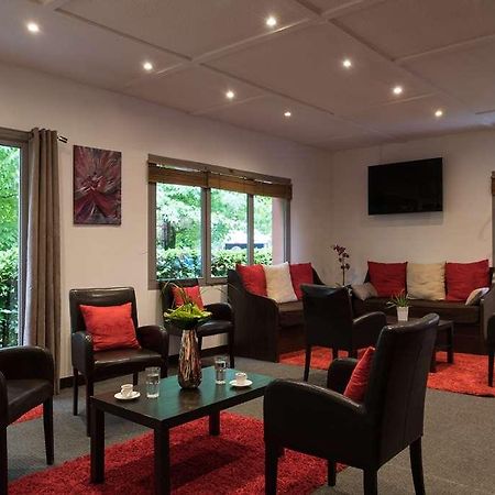 Sure Hotel By Best Western Biarritz Aeroport Anglet Interno foto
